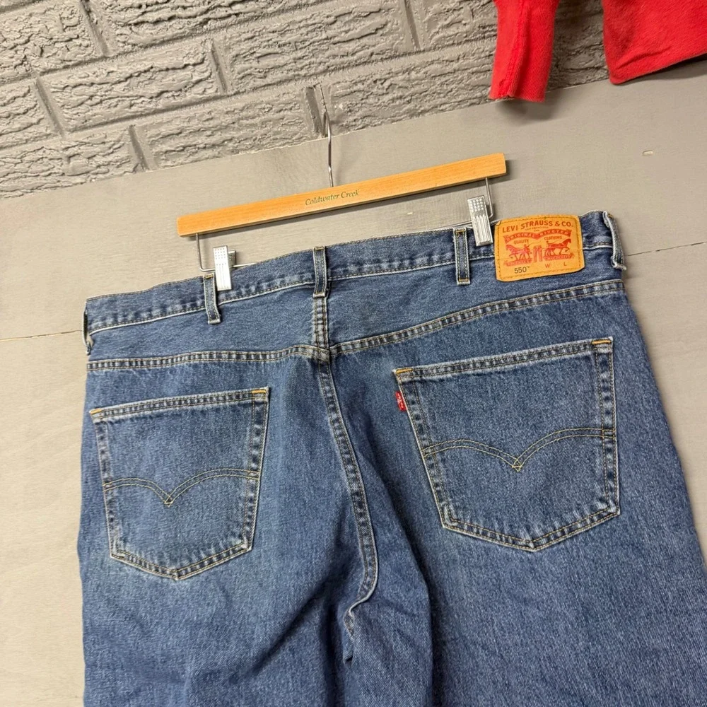 Levis‎ 550 Relaxed Fit Tapered Leg Medium Wash Blue Denim Jeans 44x30 01550-4886